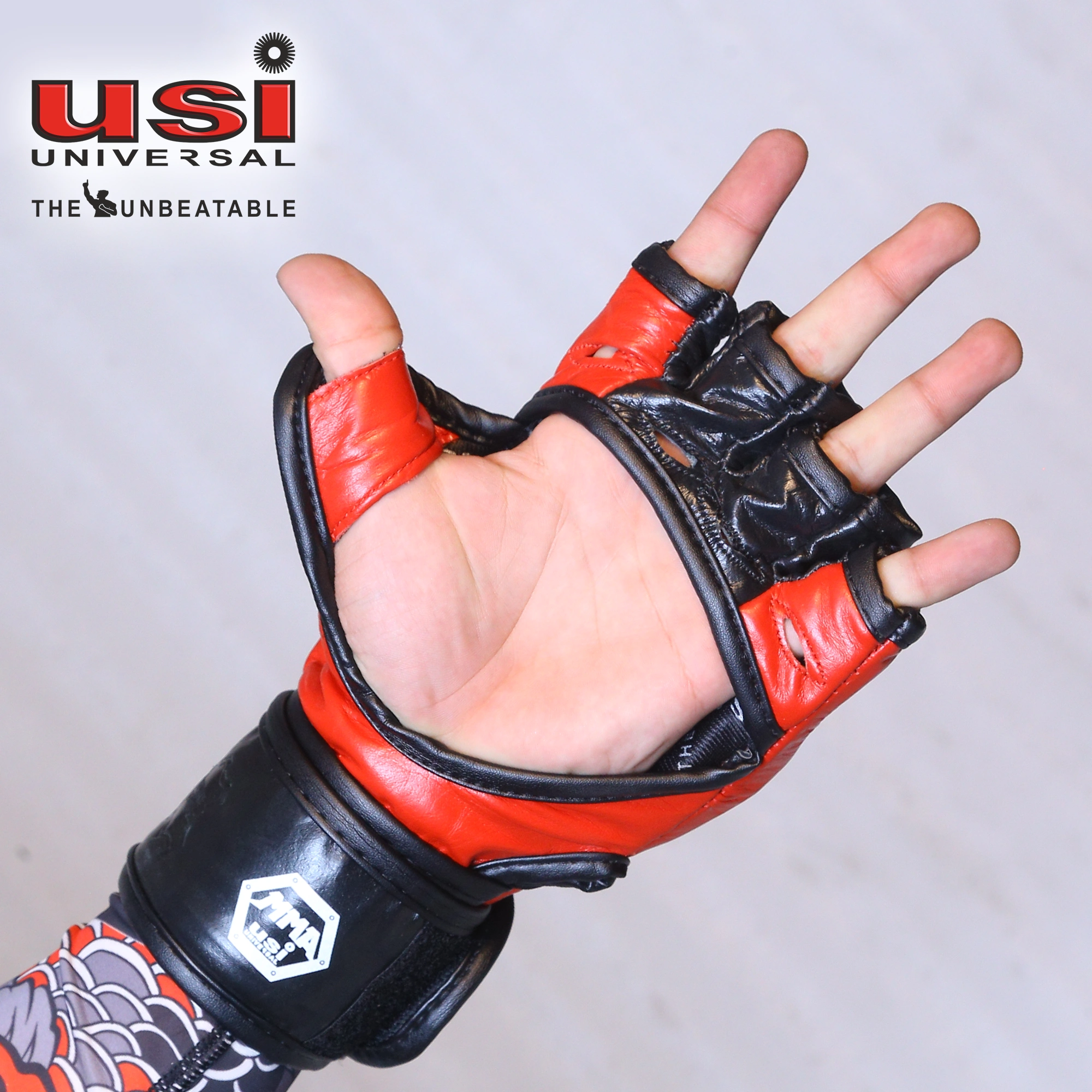 618E1_AMATEUR_MMAgloves_001 copy